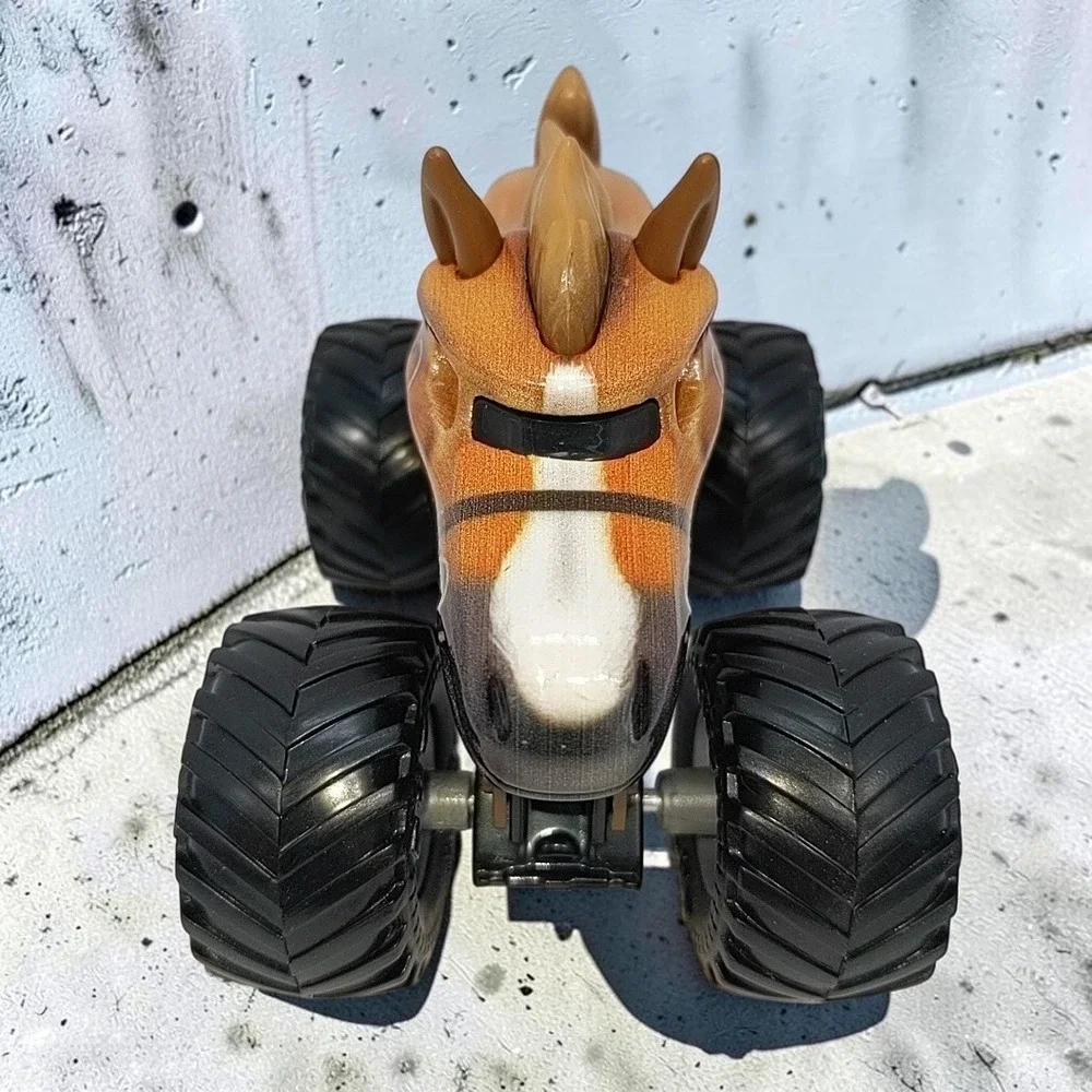 Monster Jam Horse Power Monster Truck Diecast 1:64 Scale Spin Master Brown Toy